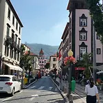 Apartmán Edificio Charles 101 *