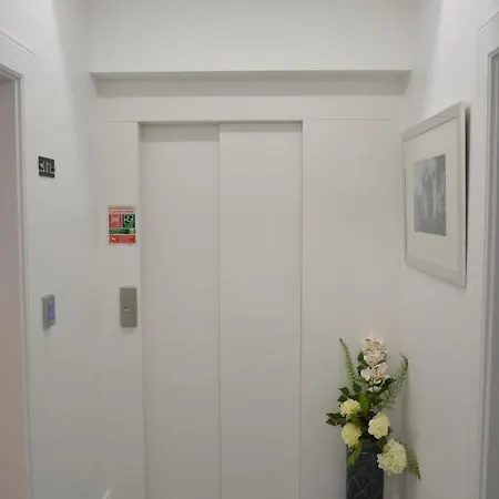 Edificio Charles 101