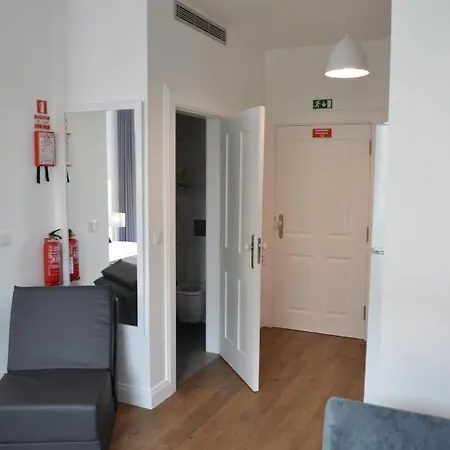 Edificio Charles 101 *